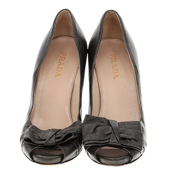 Prada Womens Size 38.5 US 7.5 Leather Heels Gunmetal Peep Hole Toe Made in Italy - Picture 2 of 16
